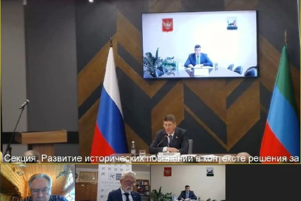 Мэр Иркутска выступил с докладом на IX Парламентском форуме «Историко-культурное наследие России».