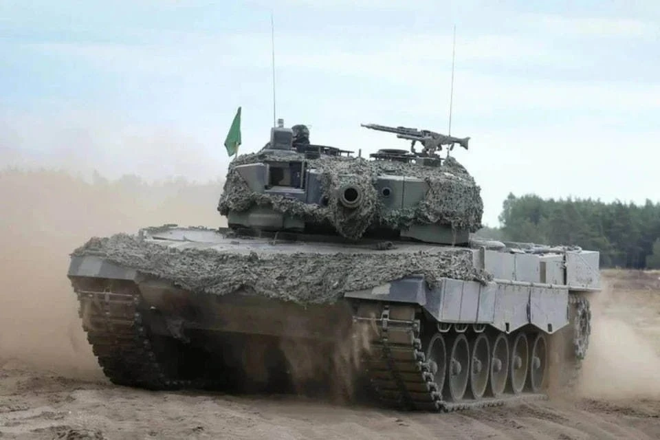 Российские военные уничтожили танк Leopard с немецким экипажем