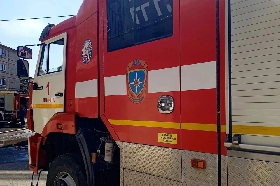 В Липецкой области сгорели три авто