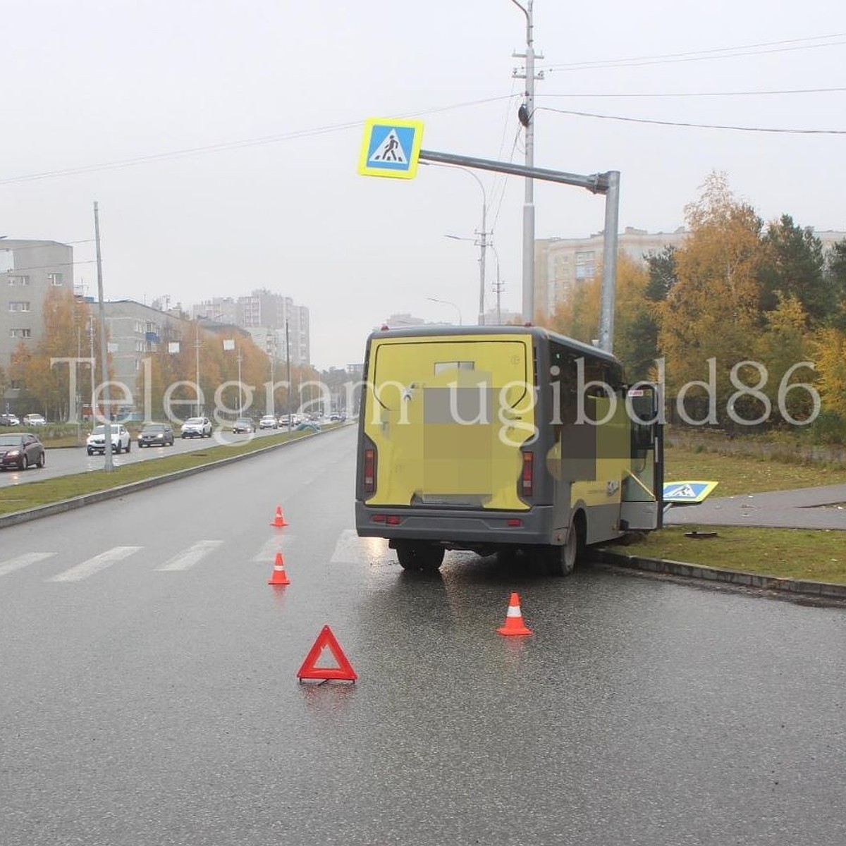 В Сургуте водитель отечественного авто устроил ДТП, в котором пострадали  два пассажира - KP.RU