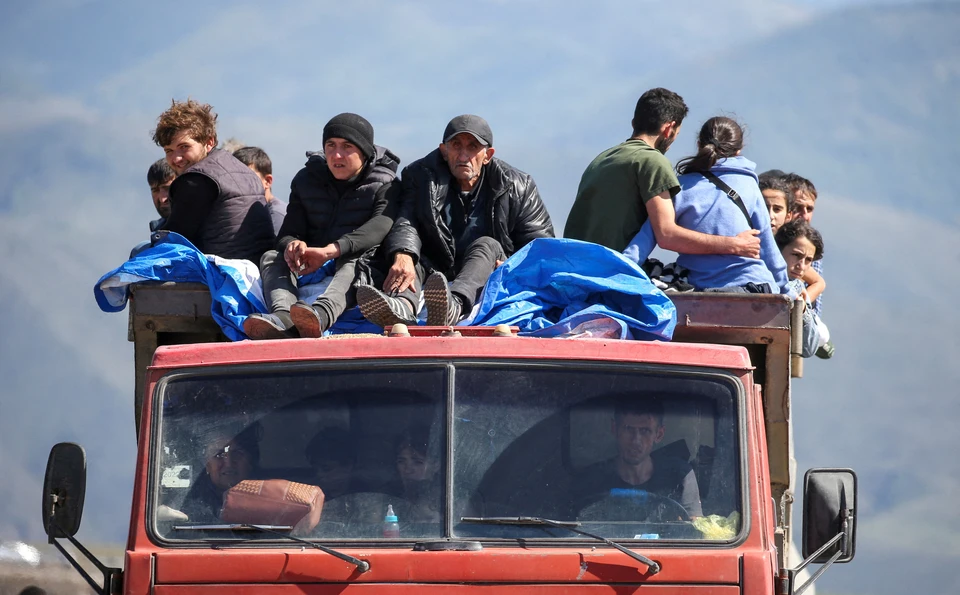 В Армении заявили, что поток беженцев из Карабаха заканчивается.