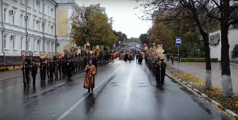 В Ульяновске прошел крестный ход с мощами святого Георгия Победоносца | ФОТО: скриншот с видео