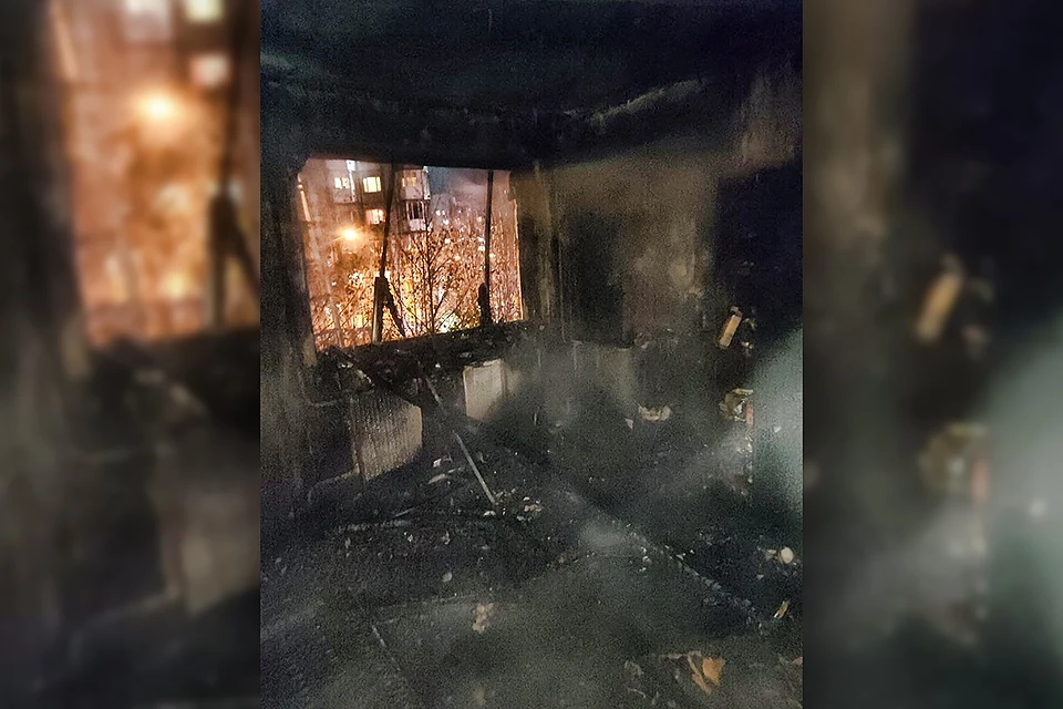 Пожар тушили 15 огнеборцев, были задействованы 3 пожарные автоцистерны и пожарная автолестница. Фото: Управление по ГОЧС и ПБ Мурманской области / vk.com/murman01