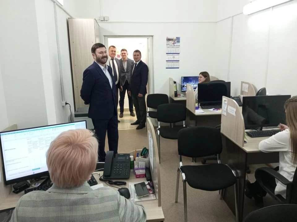 Зам.полпреда Президента в ПФО побывал в ульяновском фонде «Защитники Отечества» | ФОТО: сайт полномочного представителя Президента в ПФО