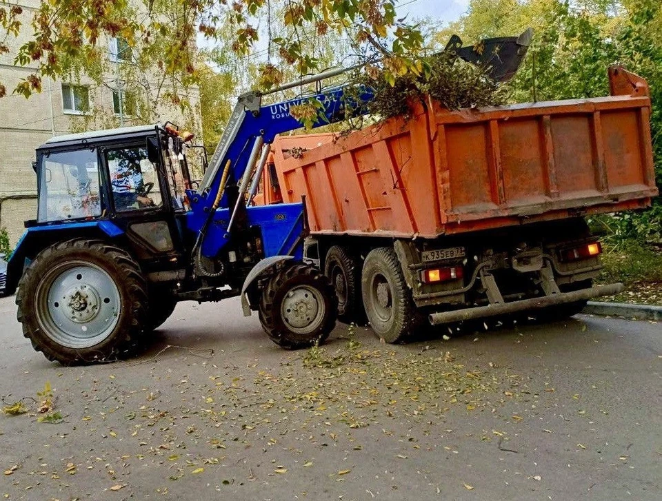 В двух районах города Ульяновска подвели промежуточные итоги осеннего месячника по благоустройству. Фото телеграм-канал администрации Железнодорожного района