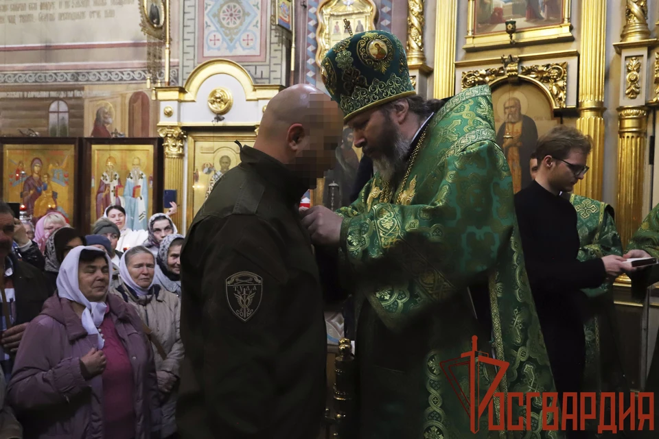 Тульских росгвардейцев, участвующий в СВО, наградили медалью "За веру и доблесть"