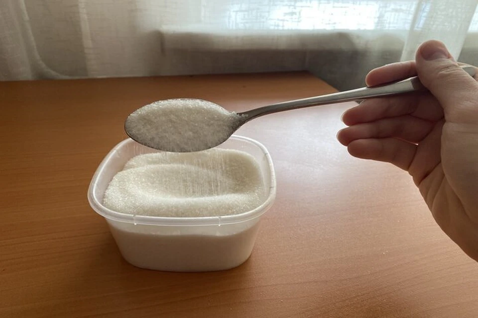 Всемирная организация здравоохранения рекомендует взрослым потреблять менее 5 граммов соли в день.