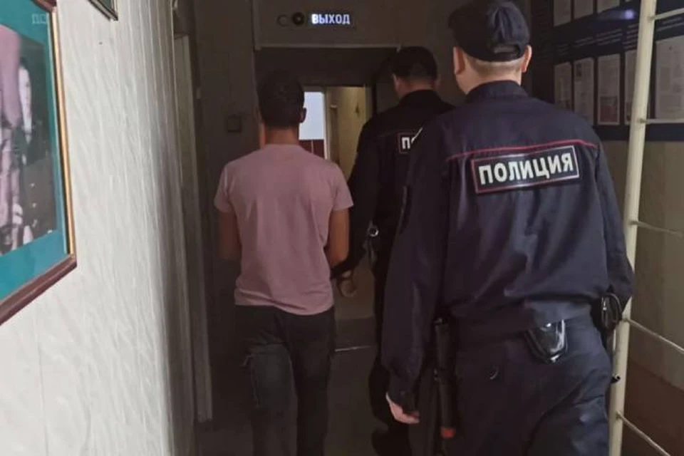 Полицейские задержали 16-летнего курьера мошенников в Нижнеудинске