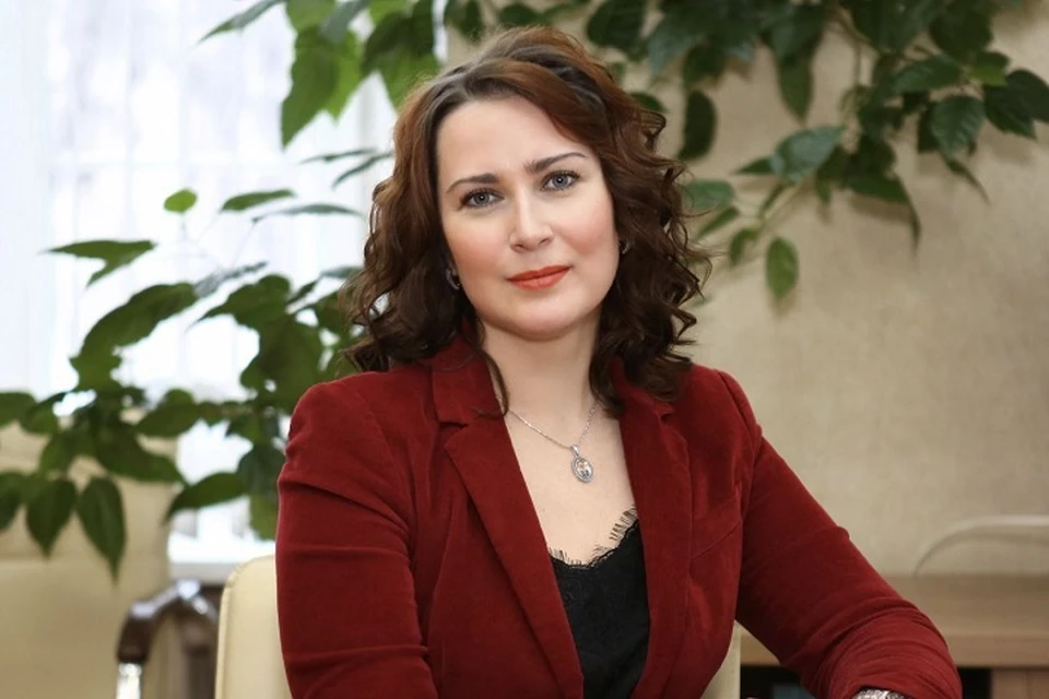 Депутат муниципалитета Ярославля Любовь Сурова на собственные средства купила для бойцов кронштейн для прицела. ФОТО: телеграм-канал Любови Суровой