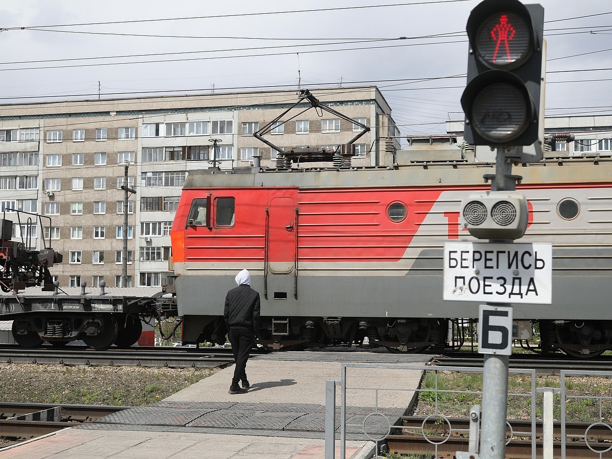 В Красноярском крае скончался 17-летний подросток, попавший под грузовой  поезд - KP.RU