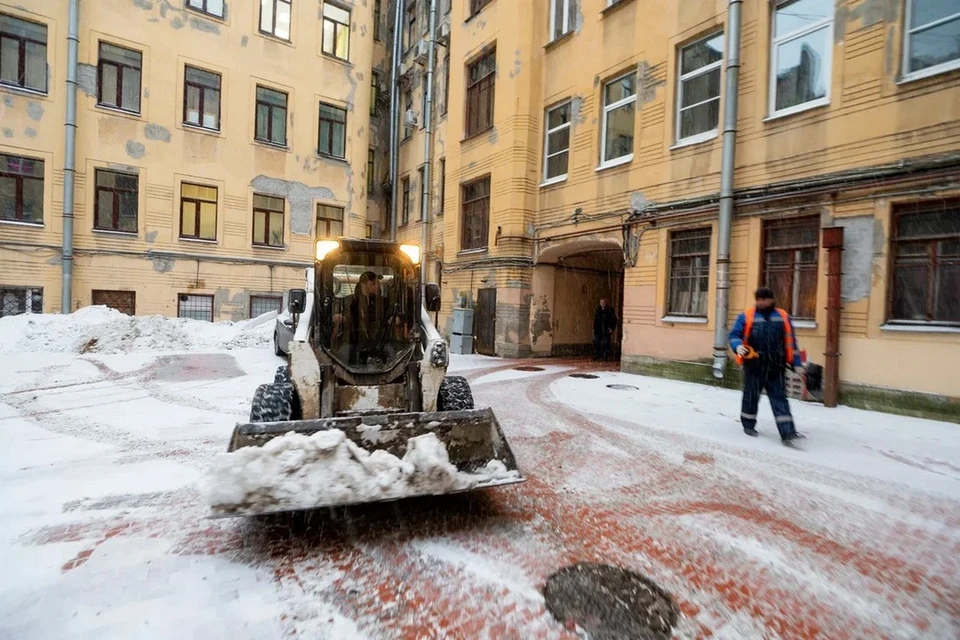 В Петербурге к зимнему сезону подготовили 18 снежных пунктов.