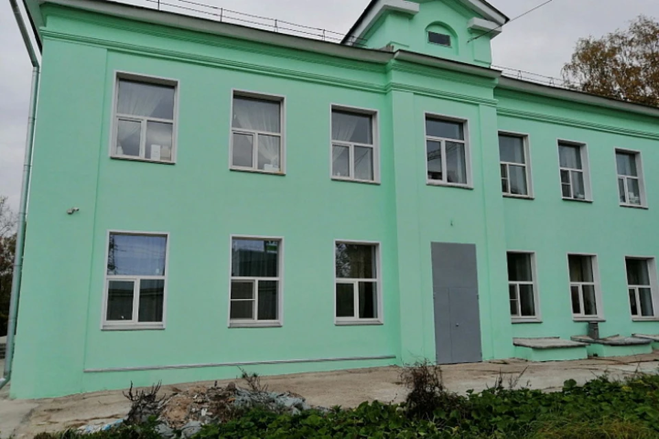 Специалисты ремонтировали фасады, крыши и входные группы. Фото: kirovreg.ru