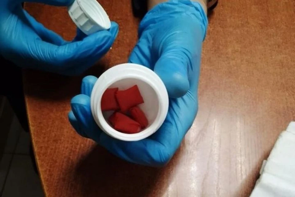 У жителя Свердловской области в Барнауле обнаружили 119 свертков с запрещенным веществом Фото: Управление на транспорте МВД России по СФО