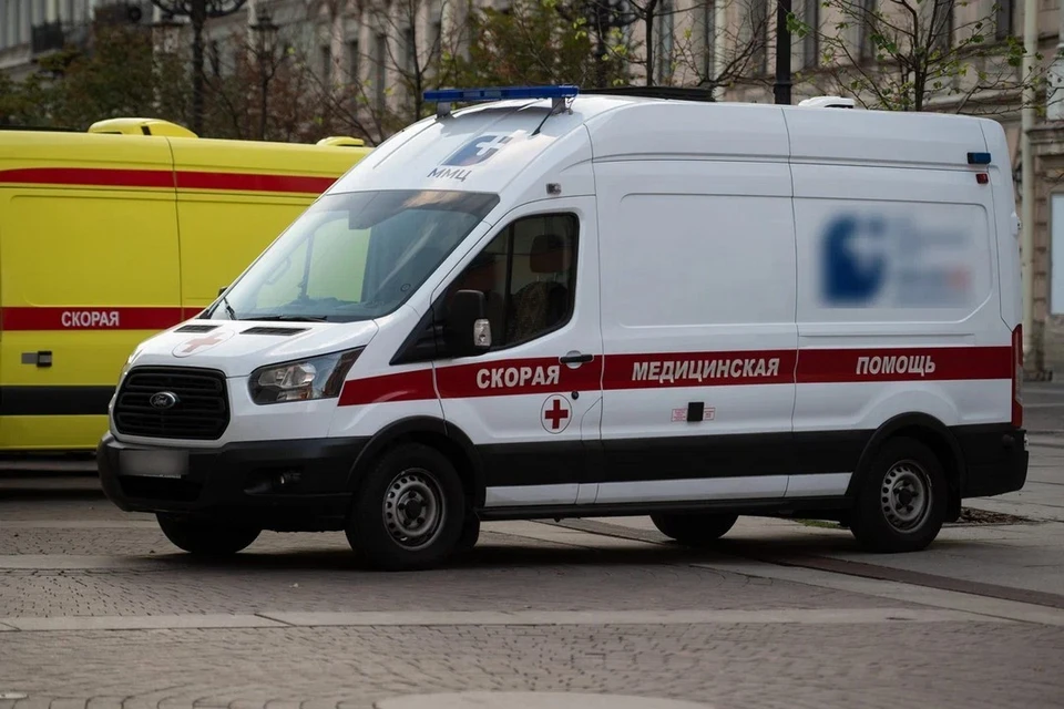16-летнего подростка нашли повешенным в заброшенном доме в Тосненском районе Ленобласти.