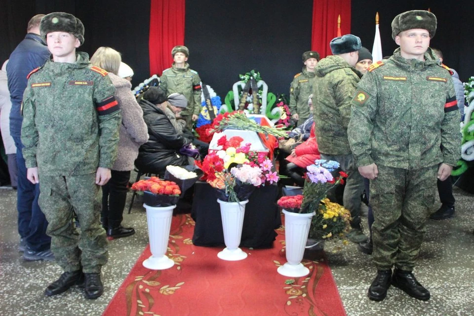 В селе Баган под Новосибирском простились с Рустамом Муртазалиевым, погибшим в ходе специальной военной операции.
