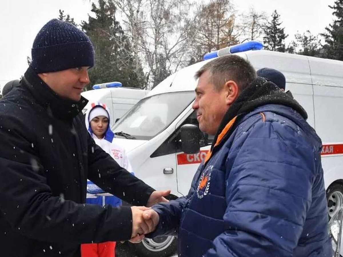 Хоценко передал районным больницам вторую партию машин скорой помощи с  начала осени - KP.RU