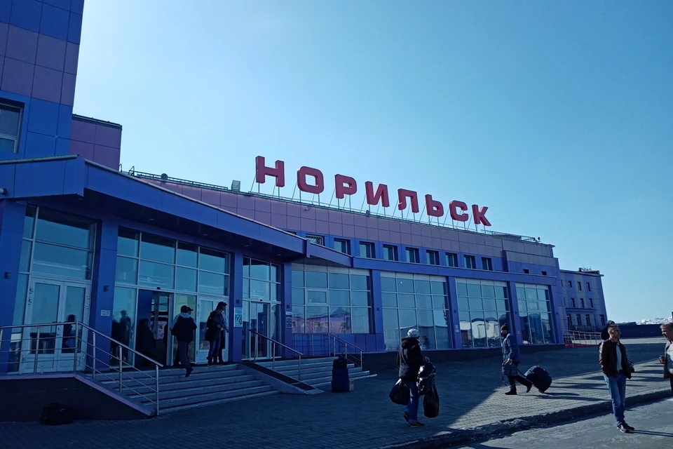 В аэропорту Норильска полиция задержала пьяного дебошира
