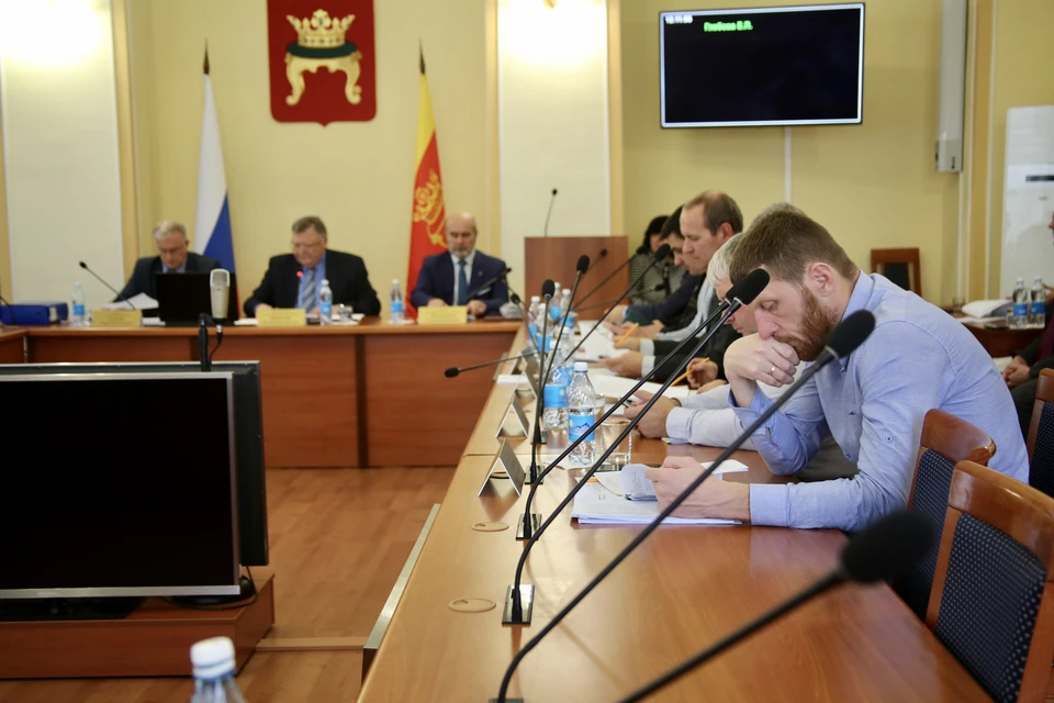 На заседании. Фото: ТГД