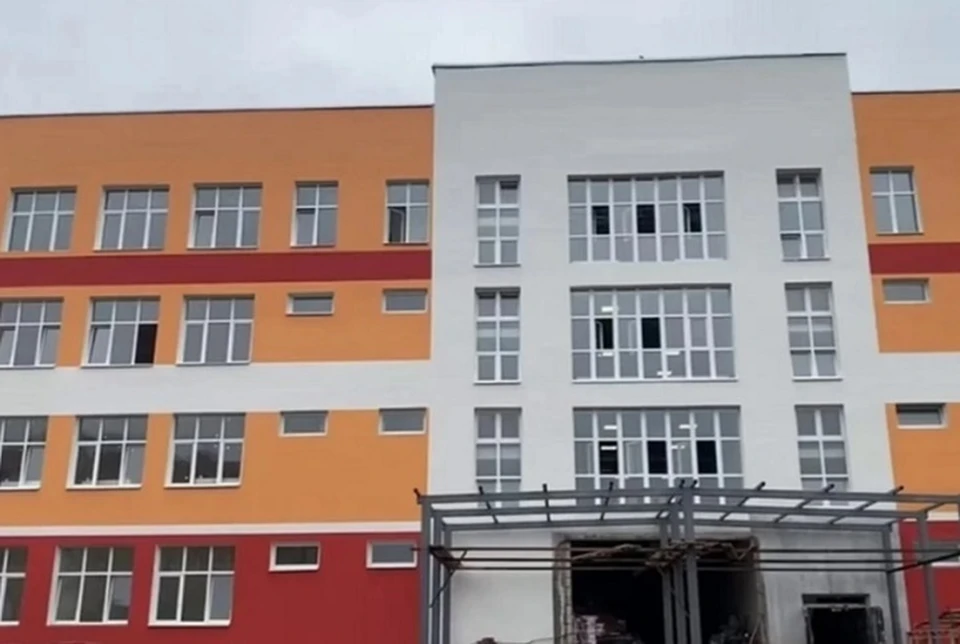 Разрешение на строительство школы на улице Пашуковской в Ярославле продлили на четыре месяца.