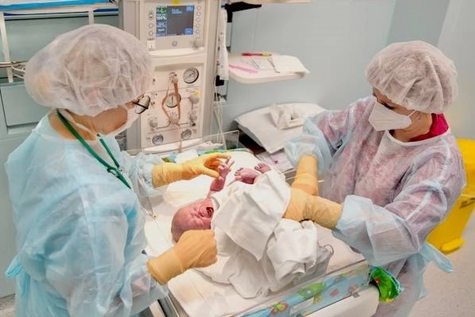 С начала года в Сургутском клиническом центре охраны материнства благодаря ЭКО родилось 200 детей. Фото: телеграм-канал Депздрава Югры
