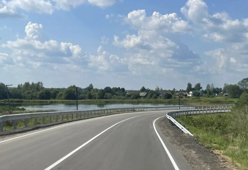 В Смоленской области отремонтировали дорогу в заповедник «Хмелита». Фото: пресс-служба «Смоленскавтодора».