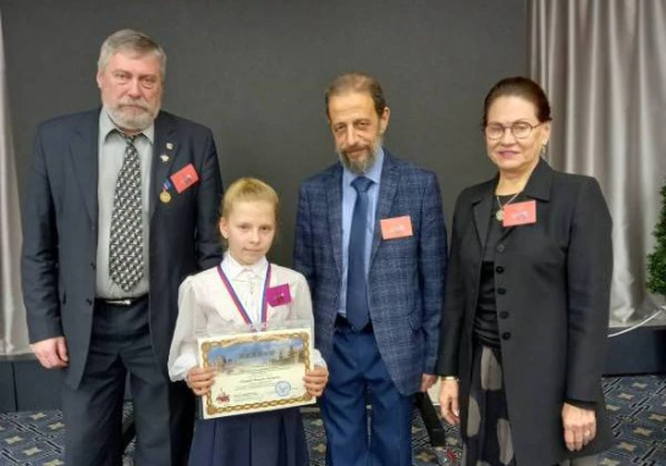 Викторию Бондареву наградили памятной медалью и дипломом второй степени.