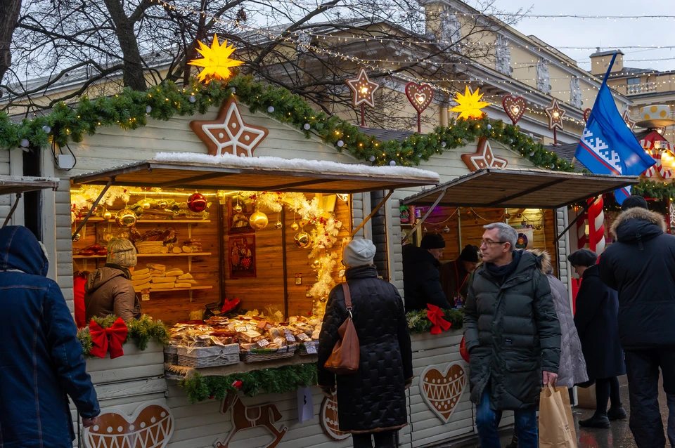 Рождественская ярмарка ограничит движение в центре Петербурга с 12 ноября.