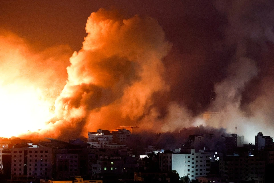 Группу "Врачей без границ" атаковали при попытке эвакуироваться на юг сектора Газа.