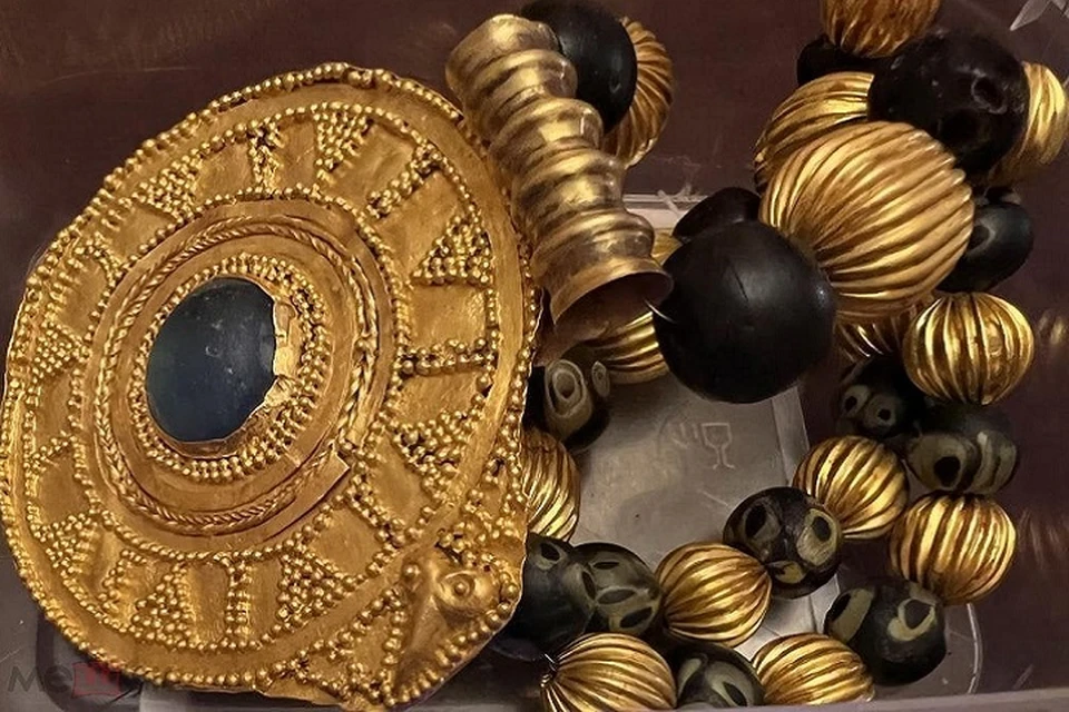 Золотое украшение эпохи скифов выставили на продажу почти за полтора миллиона рублей. Фото: meshok.net