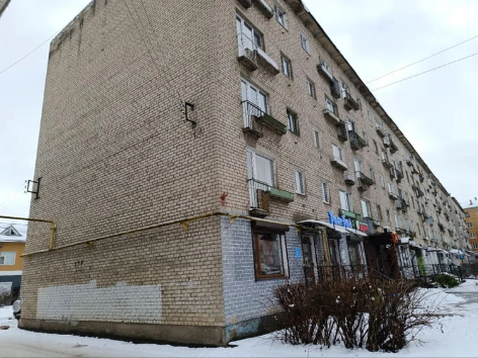 Дом, в котором жила женщина с трупами детей