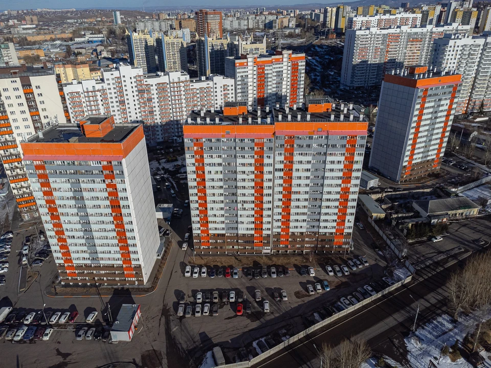 В Красноярске вручили сертификаты на жилье родственникам добровольцев СВО