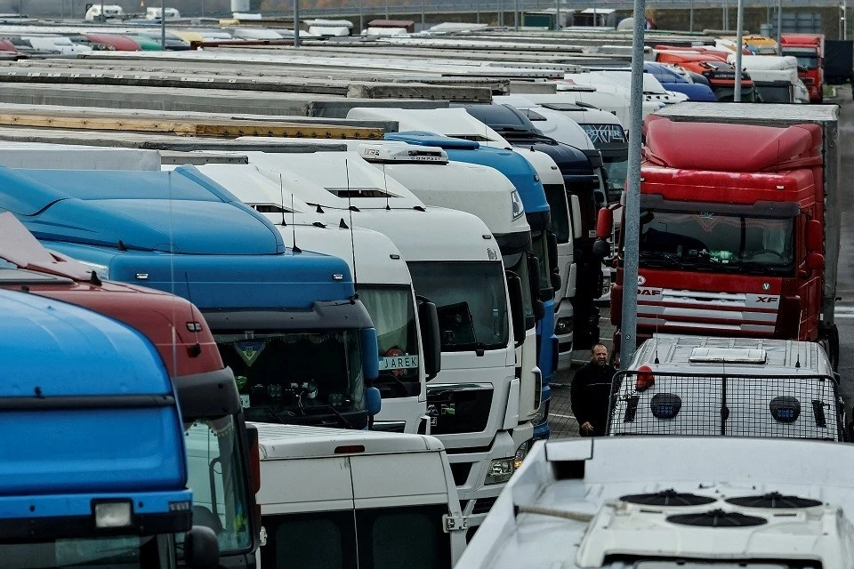 Перевозчики из Польши намерены круглосуточно блокировать КПП "Шегини" на границе с Украиной