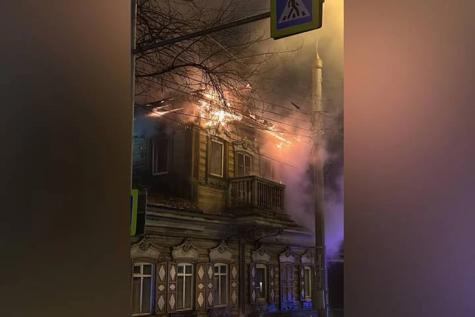 Стала известна причина пожара в жилом доме на улице Тимирязева в Иркутске