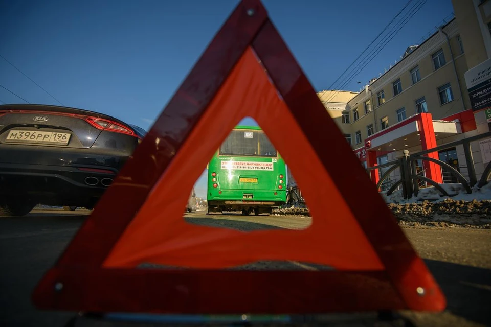 В Новосибирске водитель маршрутки сбил женщину на «зебре».