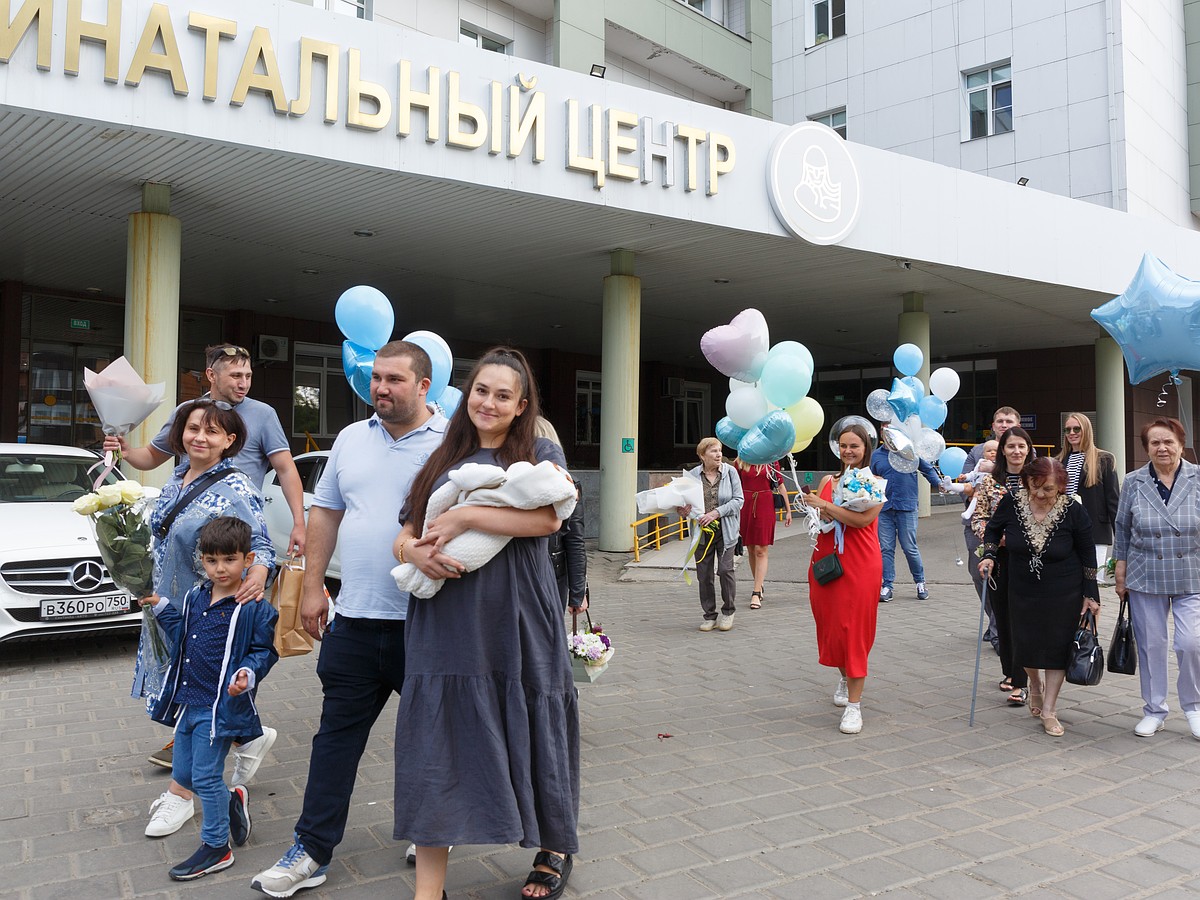 Иркутский городской перинатальный центр имени Малиновского М.С: Каждый  третий ребенок в Иркутской области появляется на свет в «роддоме на Бограда»  - KP.RU