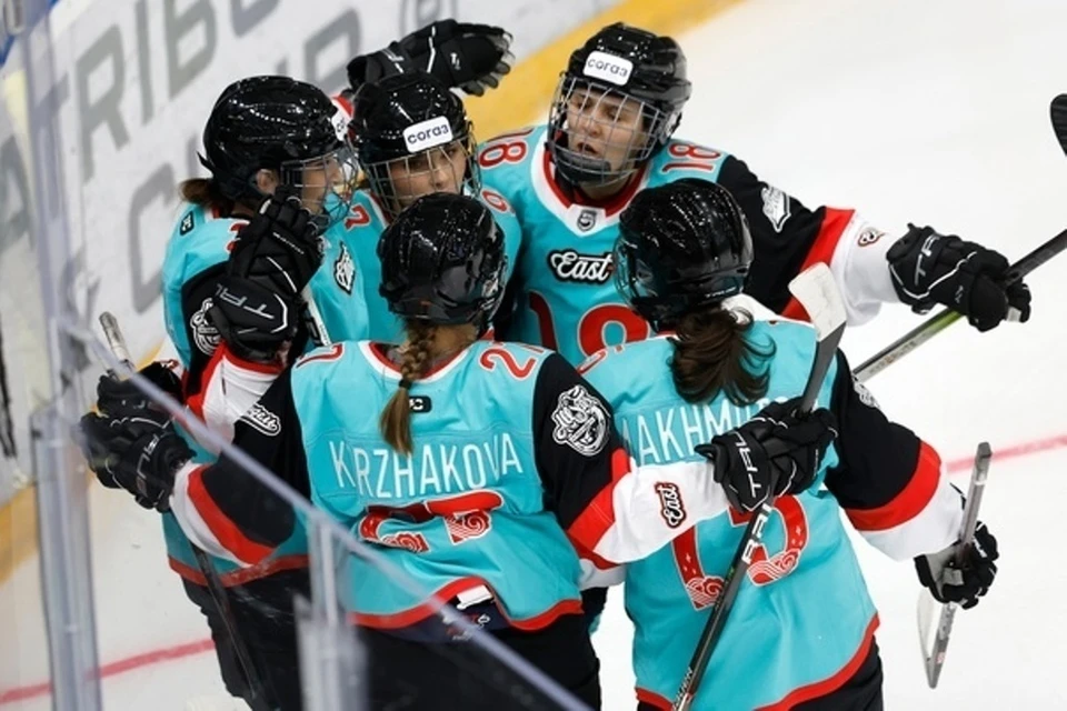 В Туле сборная Востока победила Запад в Матче звезд Женской хоккейной лиги