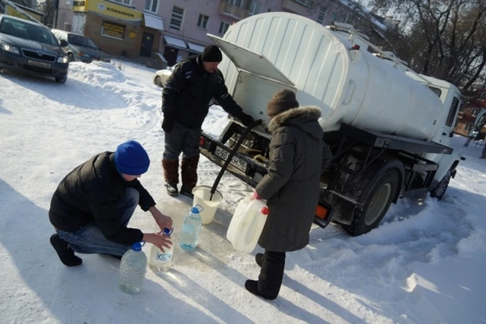 В ЛНР для обеспечения населения водой ежедневно будет задействовано 15 автоцистерн