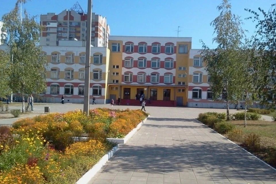 Пострадали четыре ученика, еще один погиб ФОТО: сайт гимназии №5 Брянская