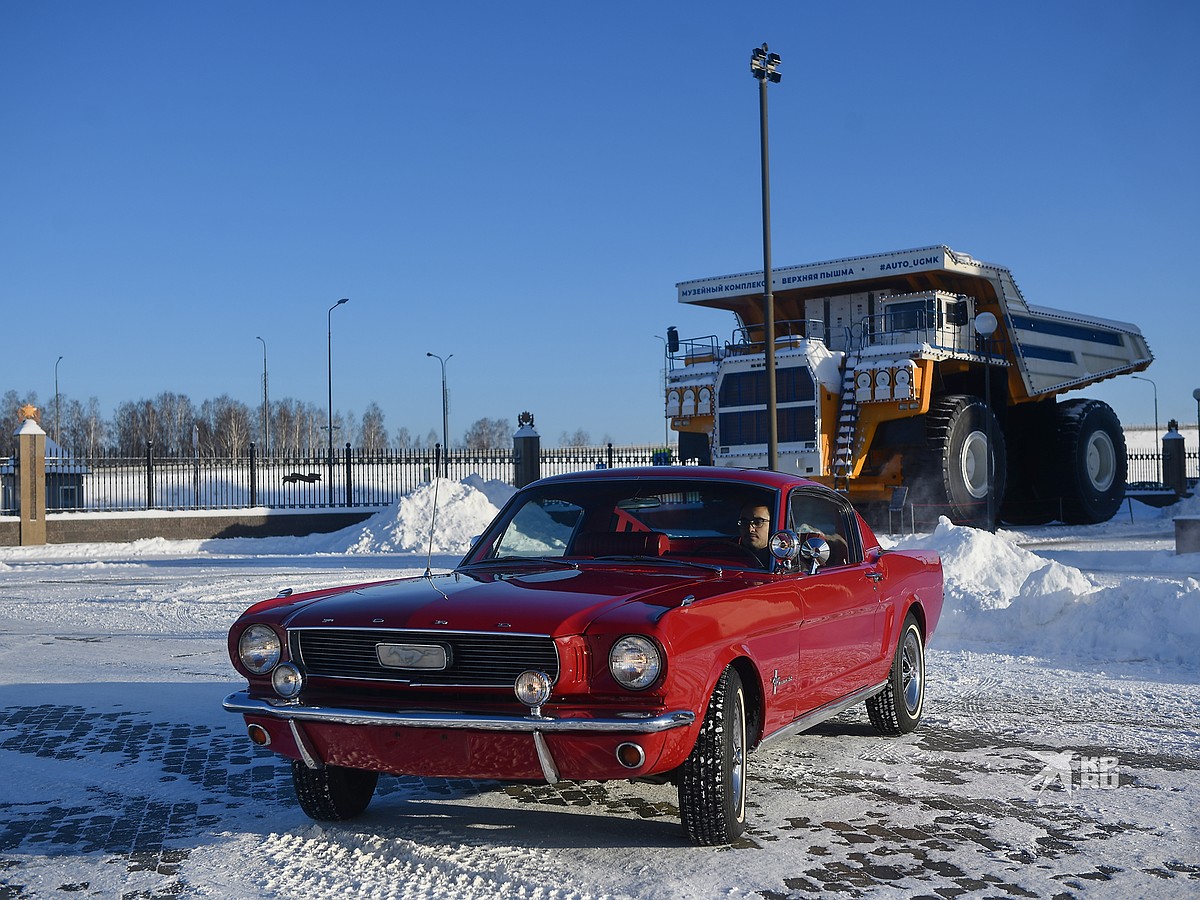 На таких шерифы ловили преступников: как мы испытывали Ford Mustang 1966  года в крепкие уральские морозы - KP.RU