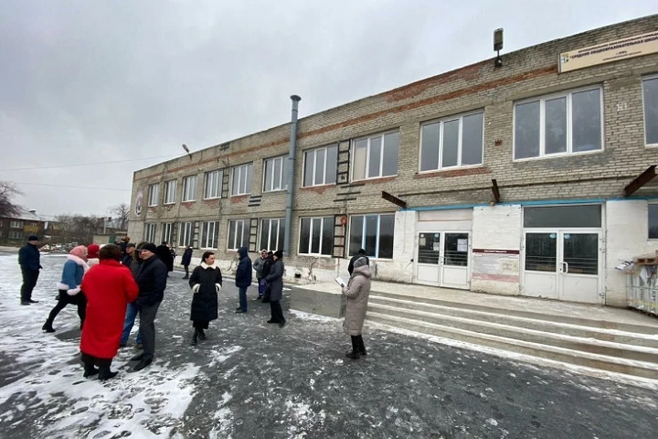 В школе больше года не могут завершить ремонт вовремя. Фото: Сайт Правительства Новосибирской области.