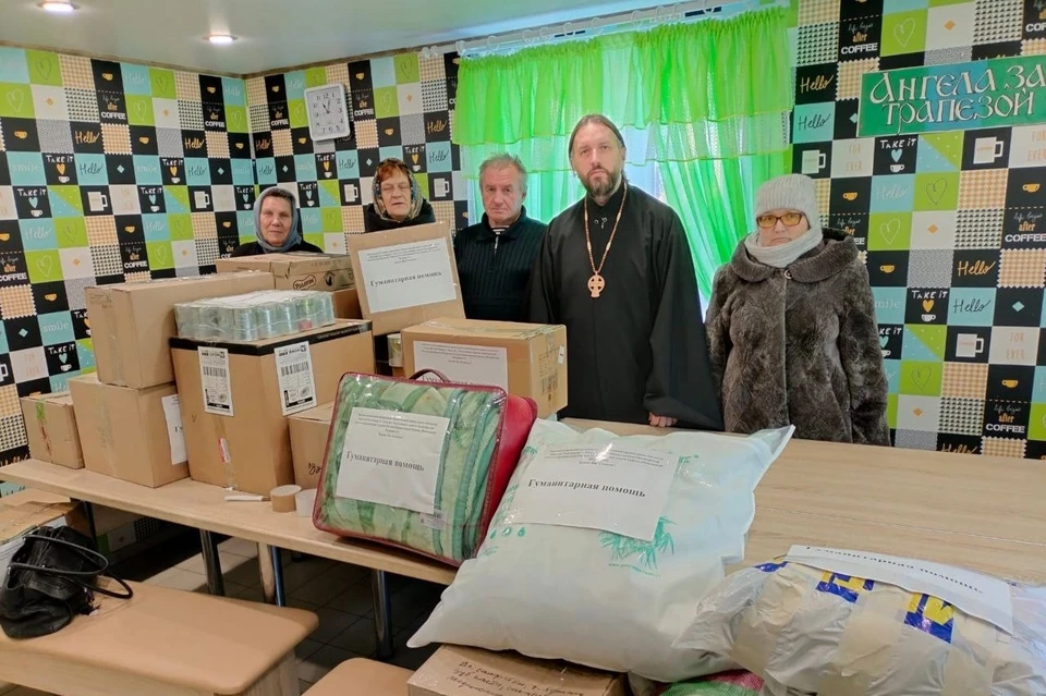 Бойцам в зону СВО отправят лекарства, теплые носки, перчатки, одеяла, консервы, кофе и многое другое. Фото: Канал отдела по церковной благотворительности и социальному служению Оренбургской епархии - о делах Церкви