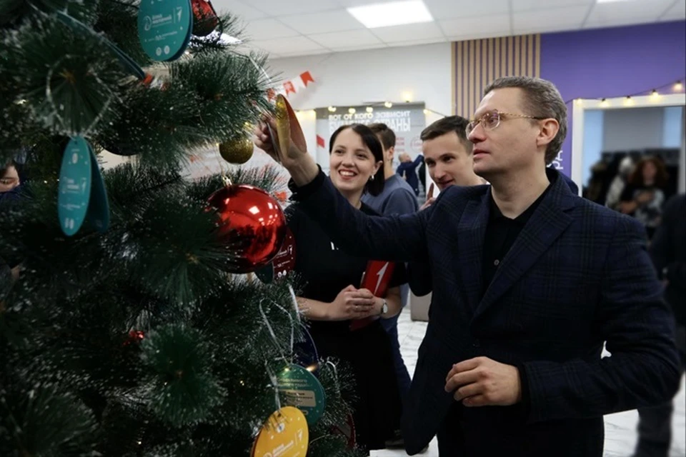 Врио губернатора Вологодской области исполнит новогодние мечты двух мальчиков из ЛНР. Фото - врио губернатора Вологодской области Георгий Филимонов