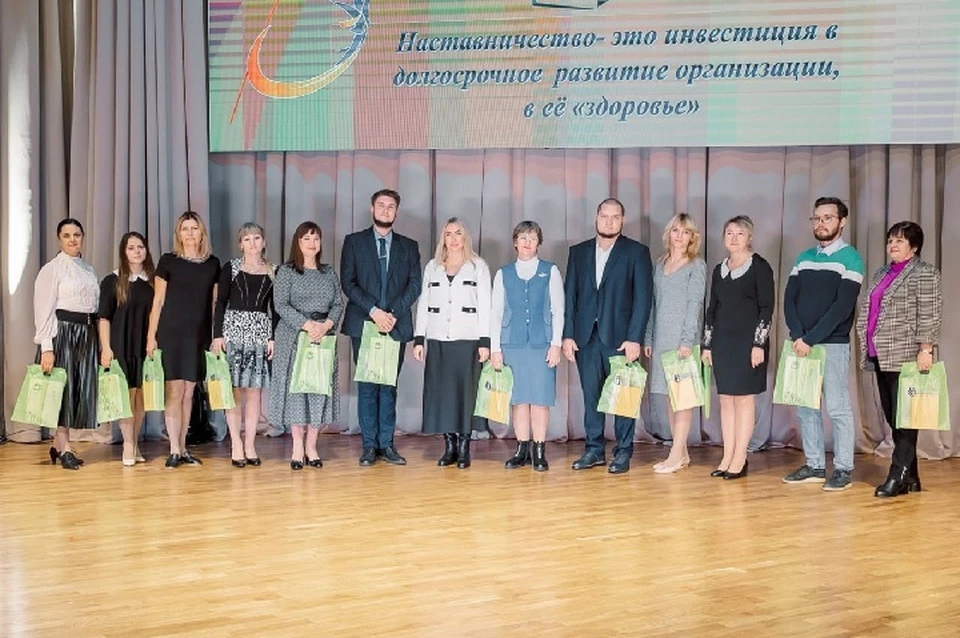 В Центре детского и юношеского творчества Мариуполя прошло торжественное мероприятие. Фото: ТГ/Моргун