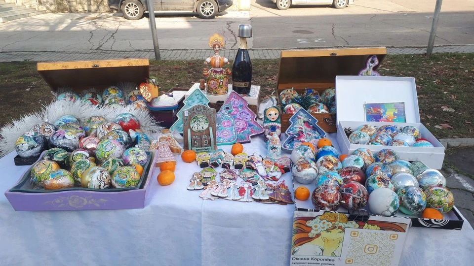 На ярмарке вы точно сможете купить что-то новогоднее!