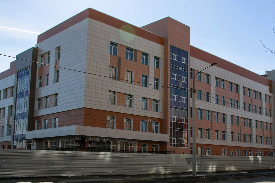 Поликлинику планируют открыть после новогодних праздников