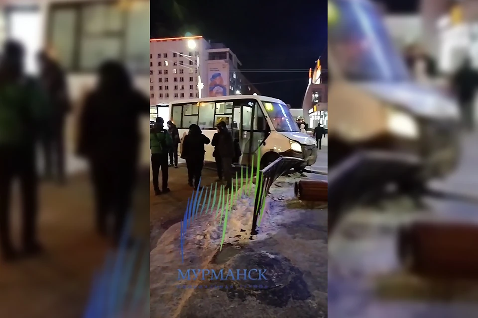 В центре Мурманска вечером 21 декабря произошло ДТП с участием маршрутки. Фото: скриншот видео / t.me/groupmurmansk