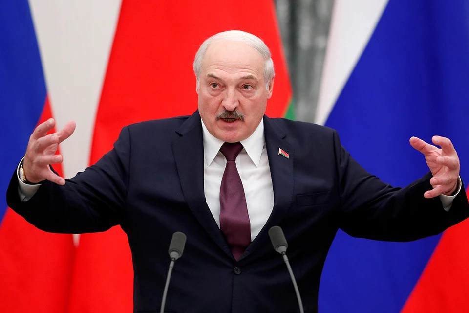 Лукашенко: Зеленский понимает, что есть только политический путь урегулирования