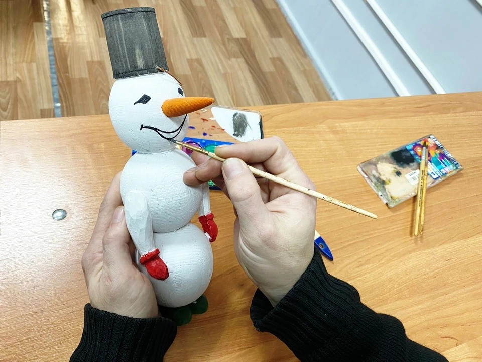 Ульяновские осужденные сделали новогодние игрушки для воспитанников детдома | ФОТО: УФСИН России по Ульяновской области