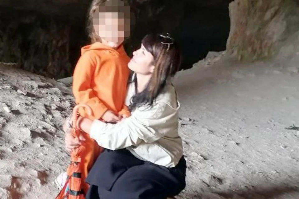 Женщина обвиняет бывшего гражданского мужа в краже собственной дочери