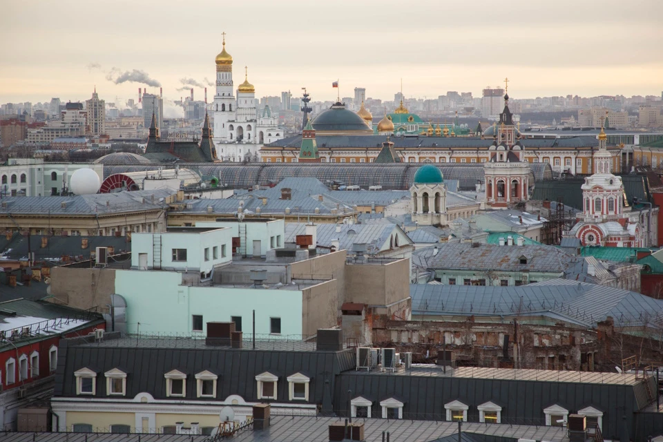 Более 8 тыс. крыш жилых домов отремонтировали в Москве
